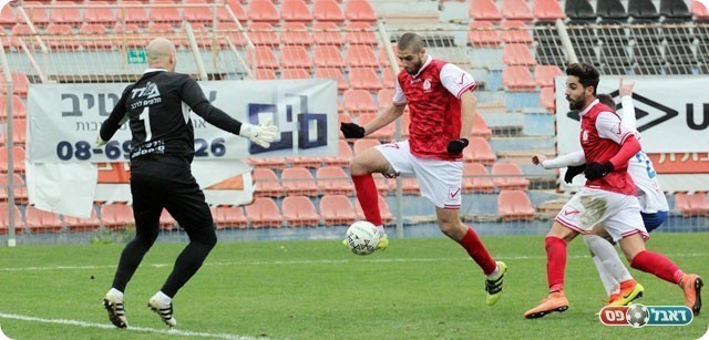 פליקר מאזן, אך מעמדת נבדל (לירן דורף)